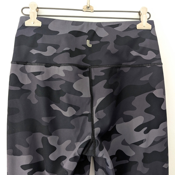 LOLË High-waisted Black Camouflage Leggings In Size Small - Picture 2 of 8